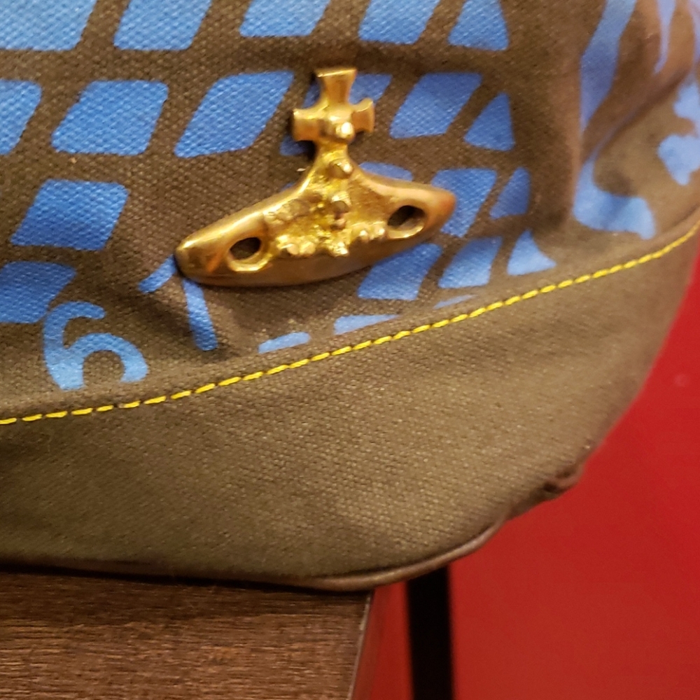 Vivienne Westwood backpacked - Picture 2 of 10